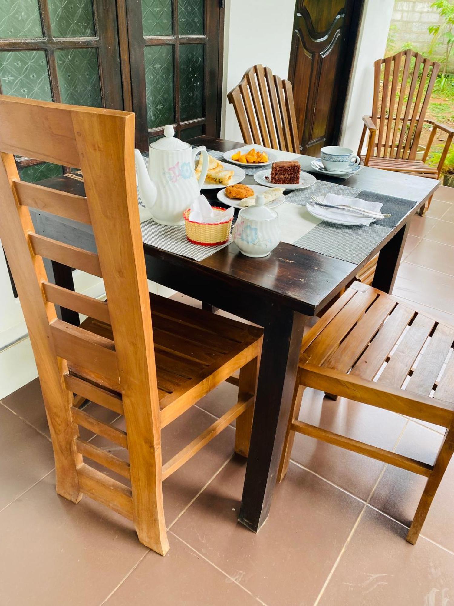 Fairview Dill Homestay Сигирия Екстериор снимка